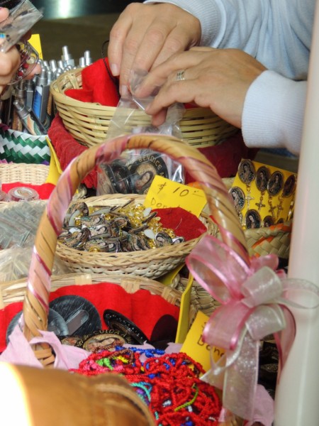 Hand to hand, Mexico City, Mexico