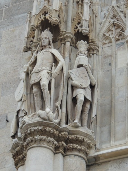 Sculptures on the front wall, Vienna, Austria